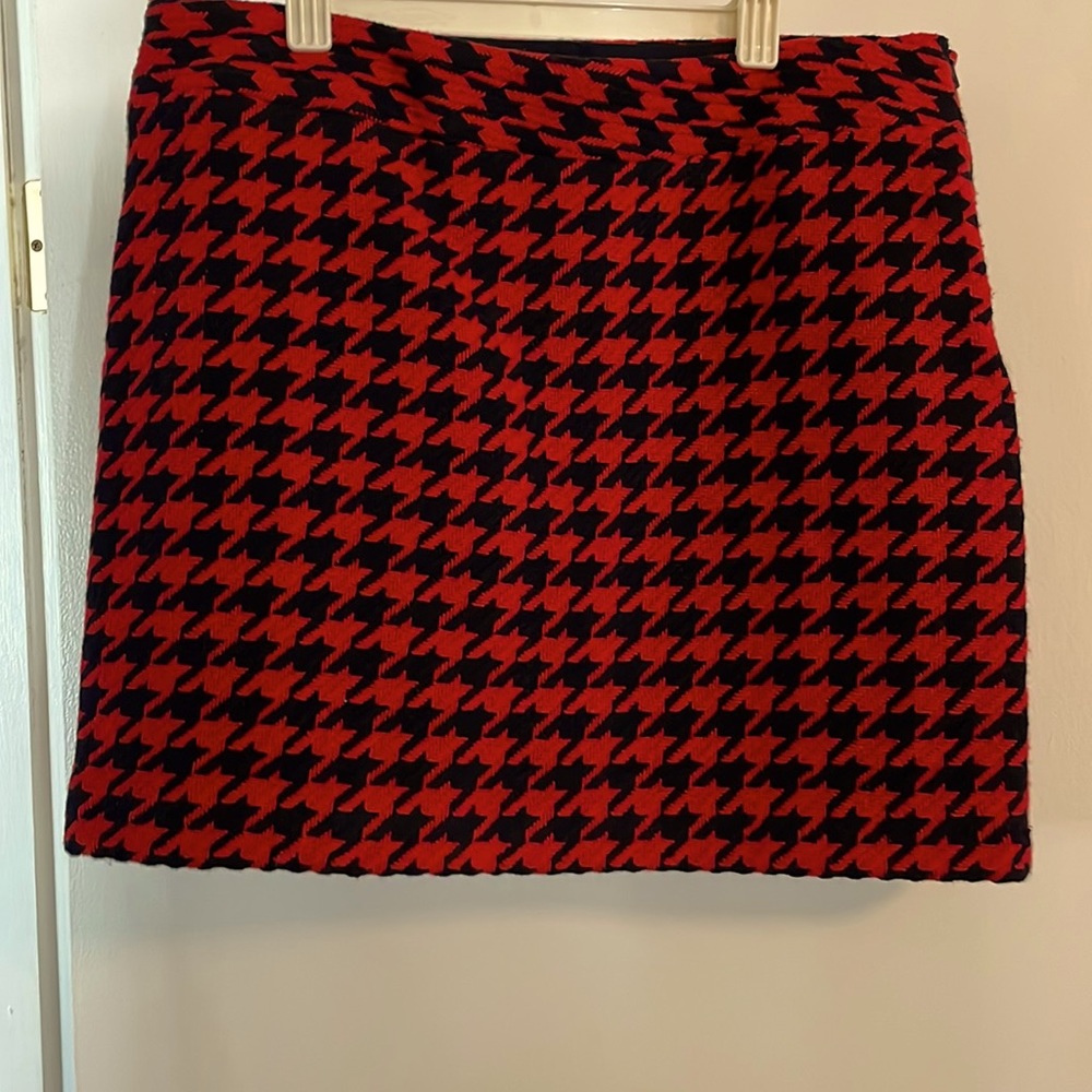 Tommy Hilfiger Red and Black Mini Skirt